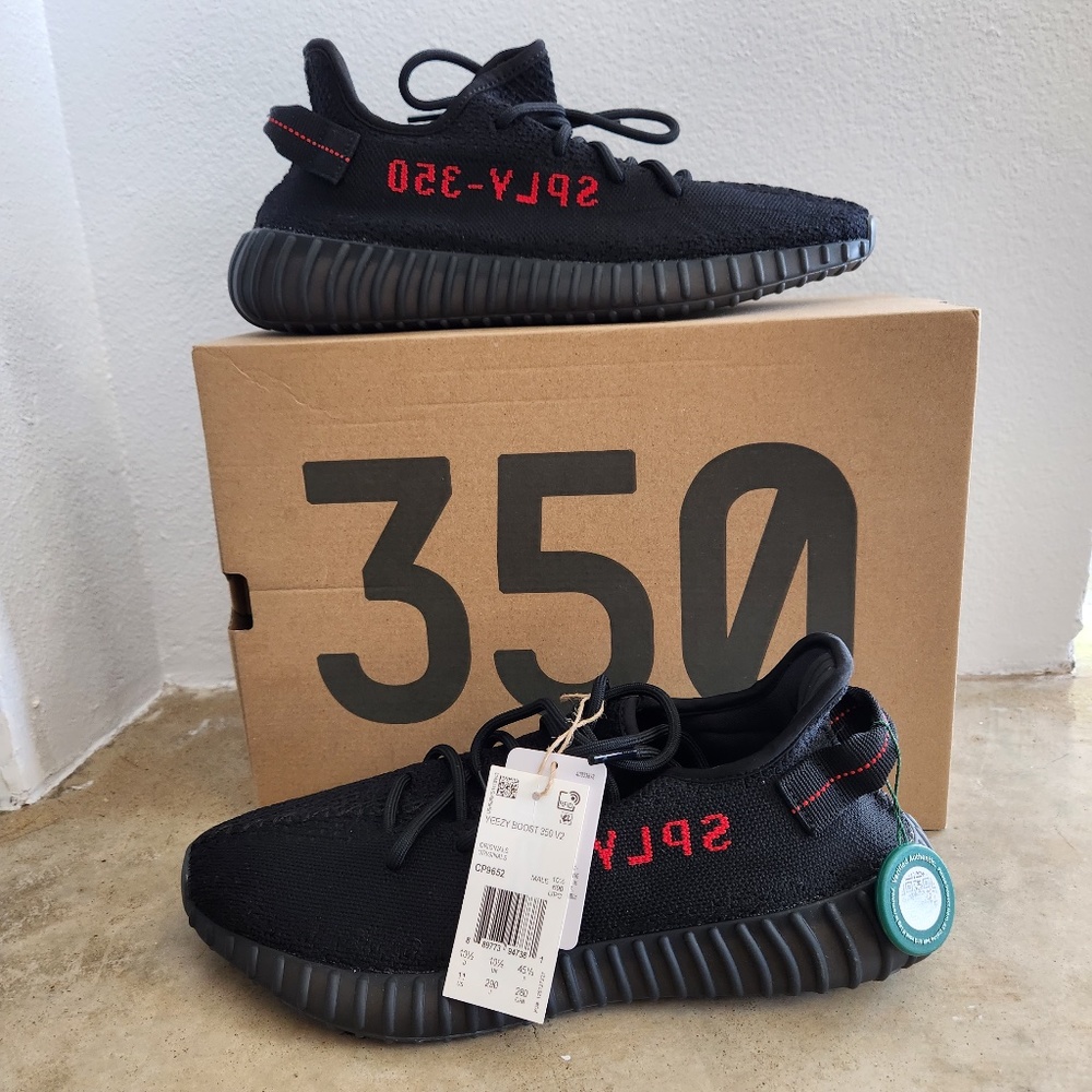 Yeezy  Boost 350 V2 "Never Worn" with tags Size US 11